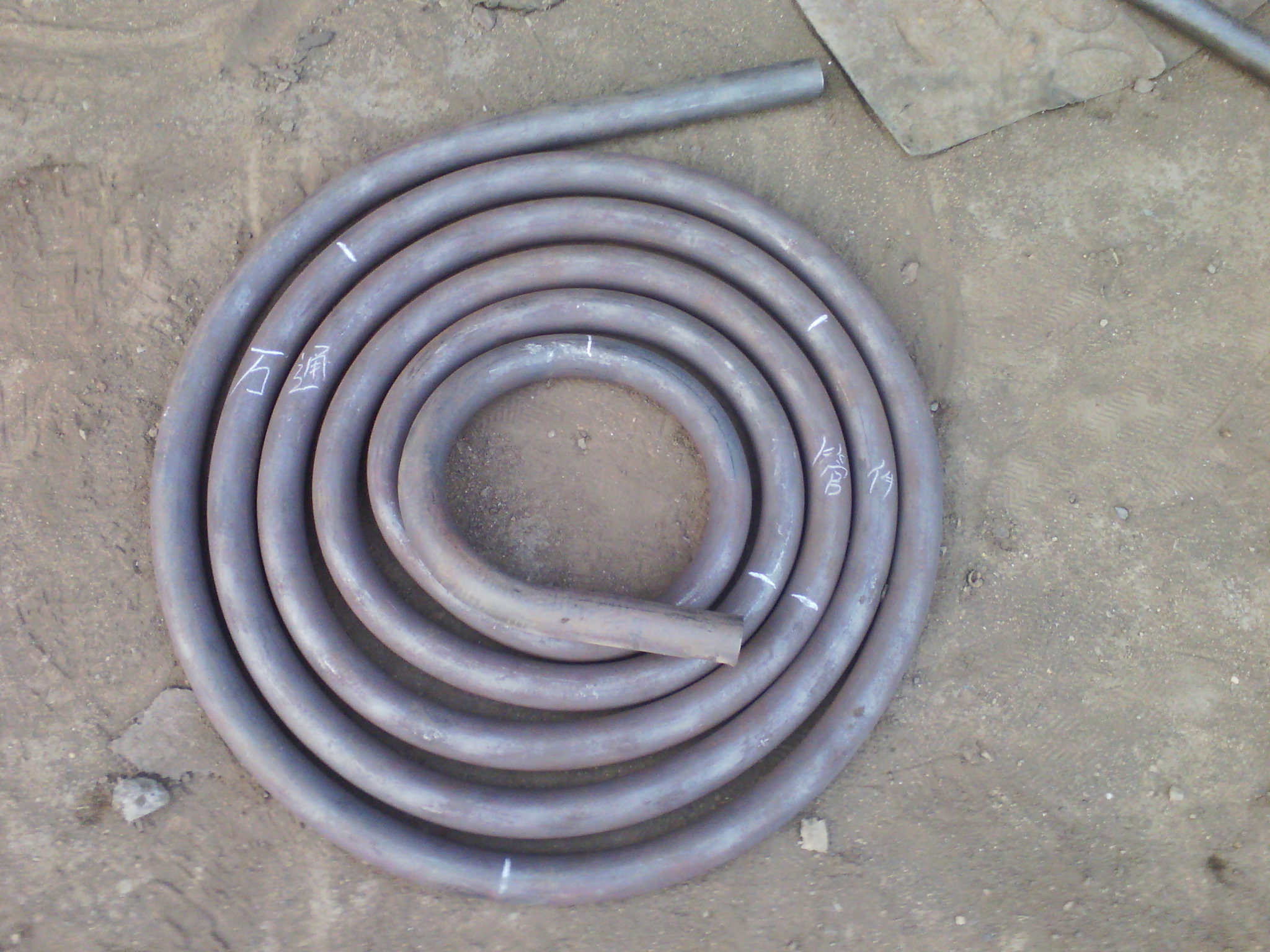 方管彎頭廠家直銷與矩管彎頭加工制作在廣告設(shè)計(jì)中的應(yīng)用